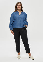 Peppercorn Cia Blouse Curve Blouse 9610 Mid Blue Denim