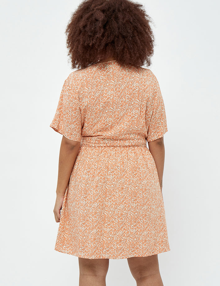 Peppercorn Daria Dress Curve Dress 0510P Melon Peach Print
