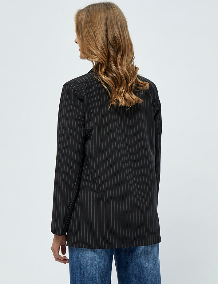 WHITE STRIPE