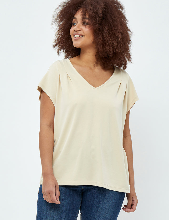Peppercorn Lana V-Neck Cap Sleeve T-Shirt Curve T-Shirt 0273 Warm sand