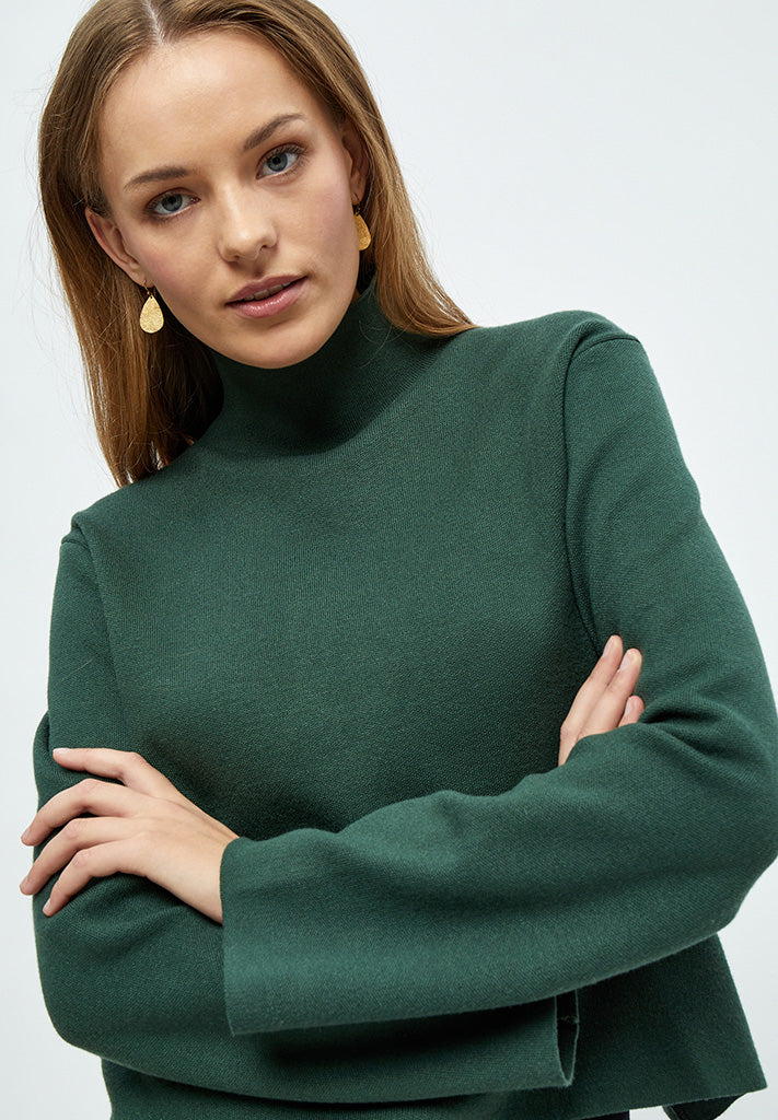 Minus Lupi High Neck Knit Pullover Pullover 4112 Jungle Green