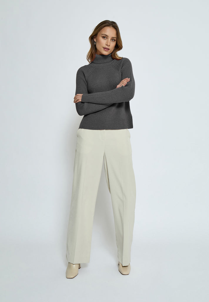 Minus MSAva Knit Turtleneck Pullover 112M Light Grey Melange