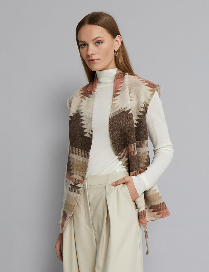 Minus MSBeata Vest Vest 5061 Madder Brown