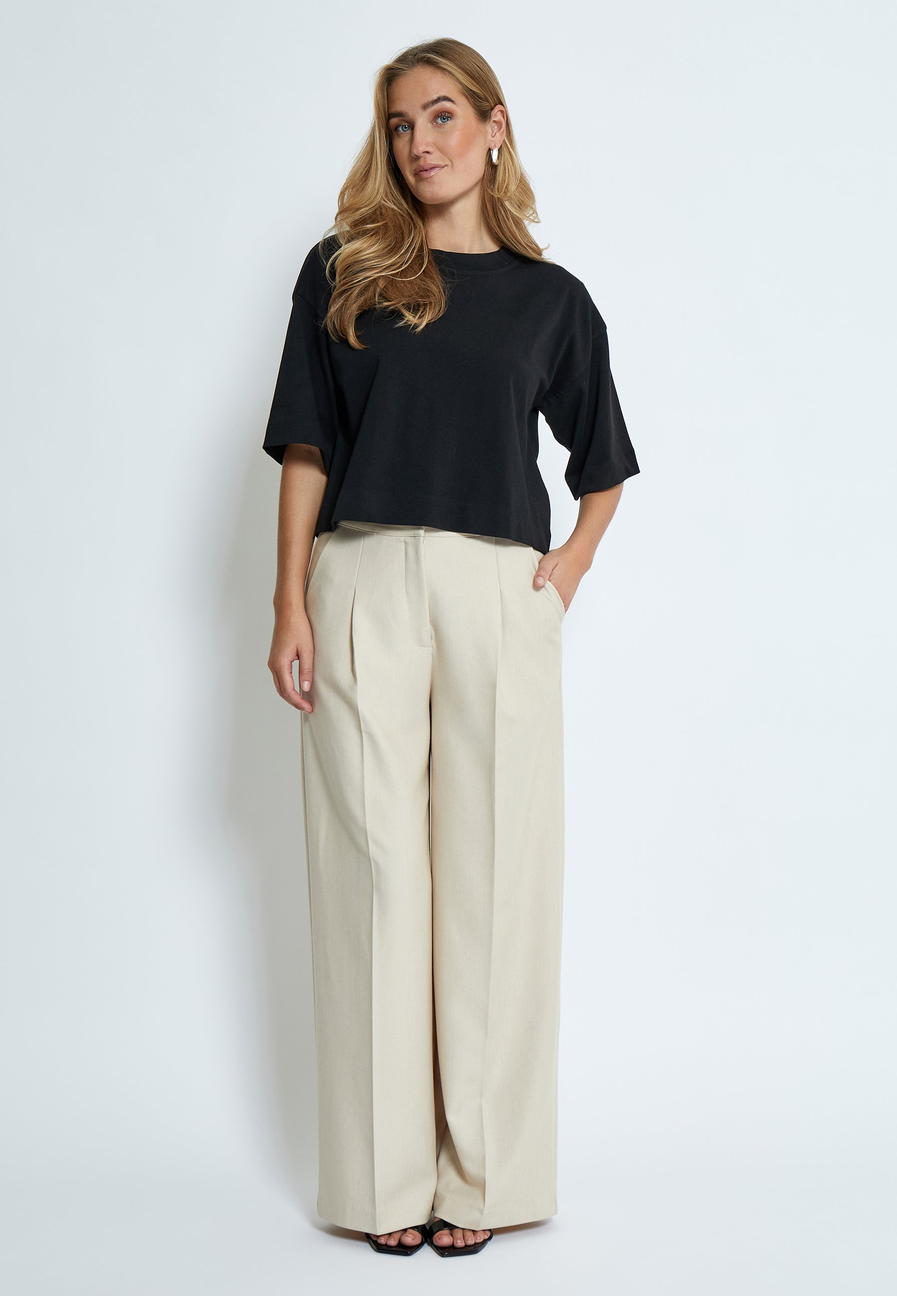 Minus MSGamma Cropped GOTS T-shirt T-Shirt 100 Black