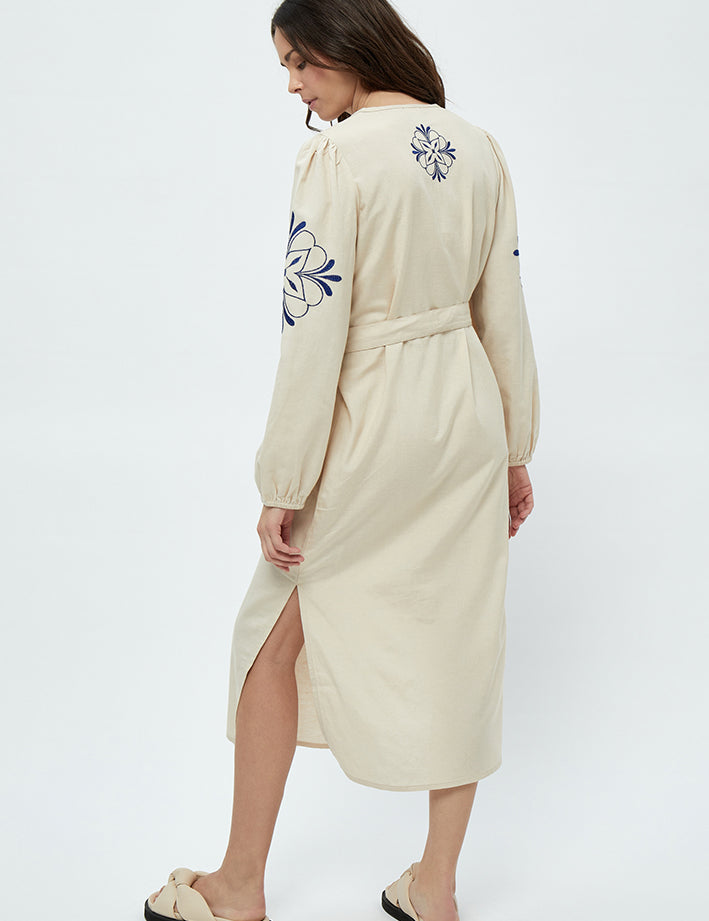 Peppercorn Nanna Embroidery Midi Dress Dress 0265 Sandshell