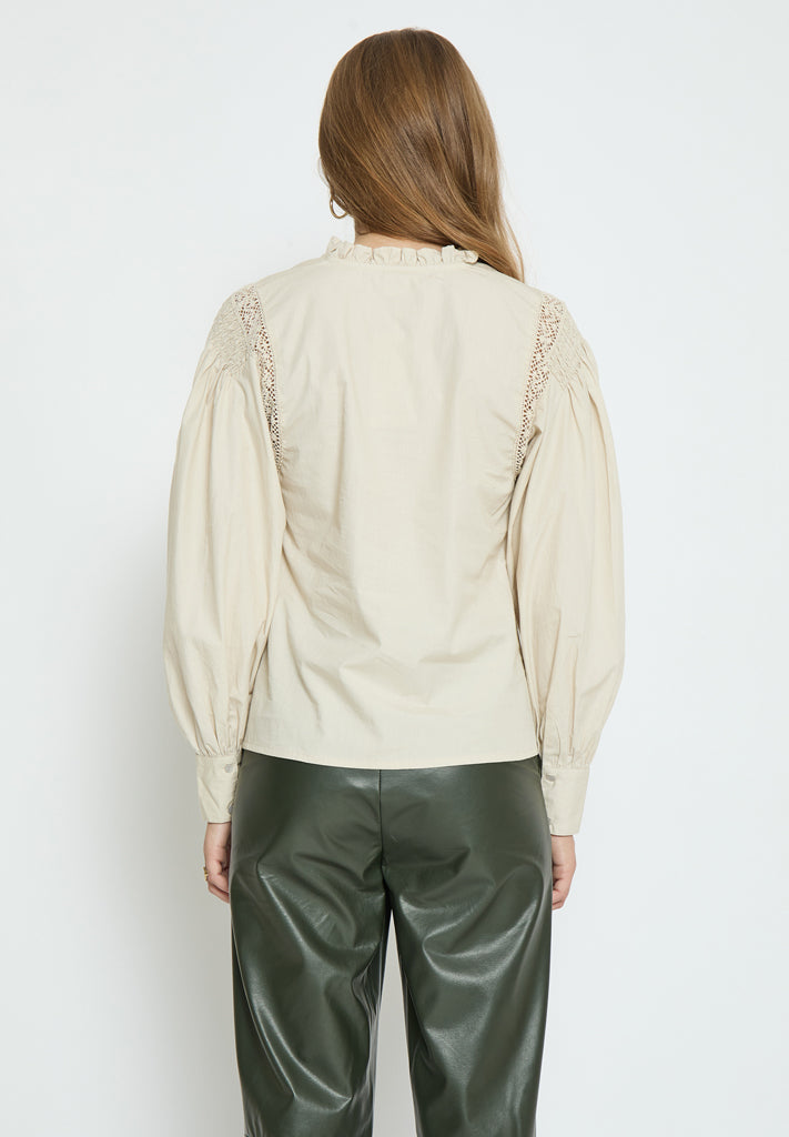 Peppercorn PCPhyllis Round Neck Blouse Blouse 0265 Sandshell