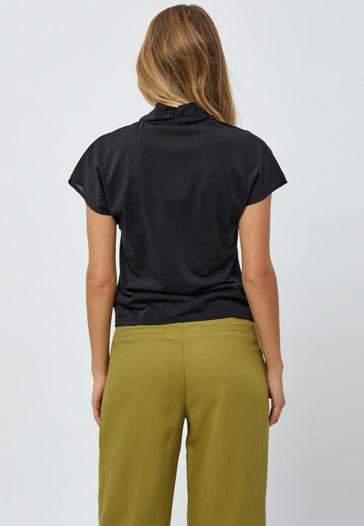 Peppercorn Raquel V-Neck Cap Sleeve Top Top 9000 Black