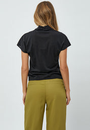 Peppercorn Raquel V-Neck Cap Sleeve Top Top 9000 Black
