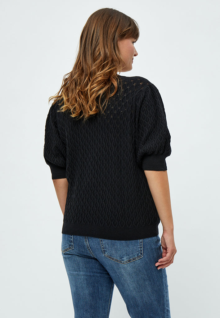 Peppercorn Rosalia V-Neck Knit T-Shirt Curve T-Shirt 9000 Black