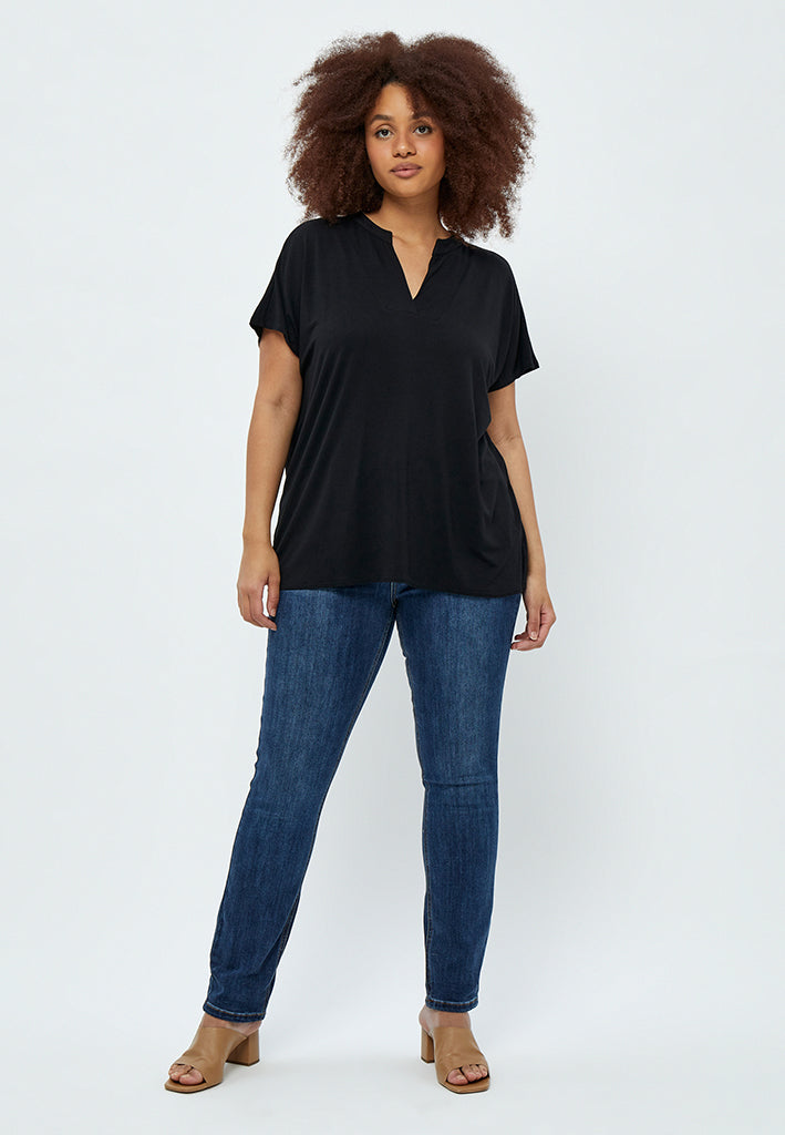 Peppercorn Rosalinda T-Shirt Curve T-Shirt 9000 Black
