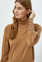 Peppercorn PCTana Turtle Neck Pullover 5600 Tobacco Brown