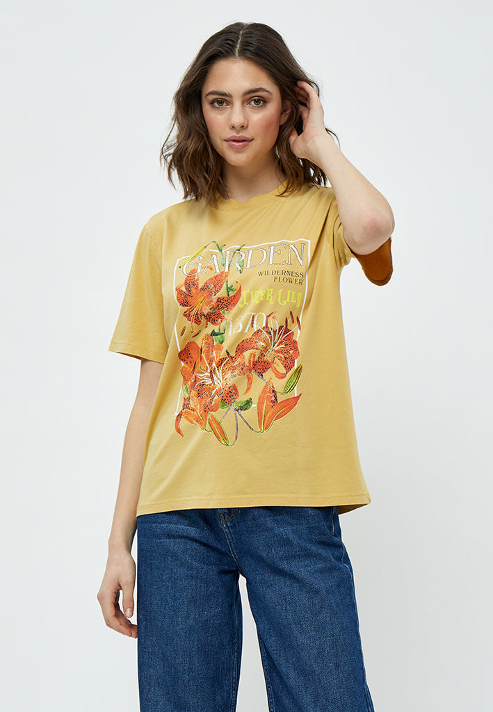 Minus Lemia Tee T-Shirt 259 Yellow Straw